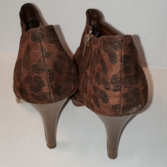 Delicious animal print ankle heels - Picture 4 of 9